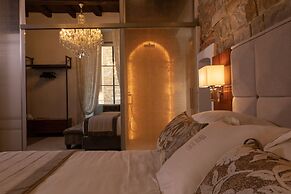 Donati Luxury Tower Suites