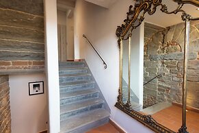 Donati Luxury Tower Suites