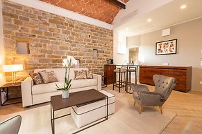 Donati Luxury Tower Suites