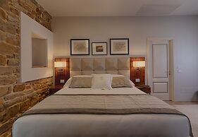 Donati Luxury Tower Suites