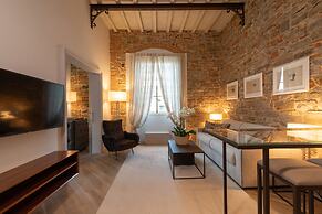 Donati Luxury Tower Suites