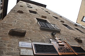 Donati Luxury Tower Suites