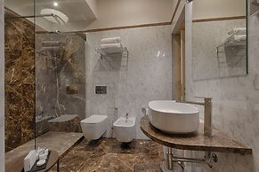 Donati Luxury Tower Suites