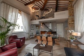 Donati Luxury Tower Suites