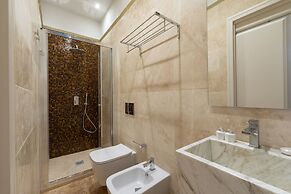 Donati Luxury Tower Suites