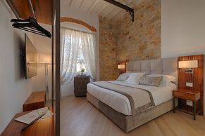 Donati Luxury Tower Suites