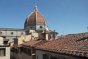 Donati Luxury Tower Suites