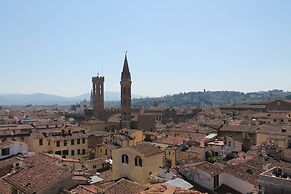 Donati Luxury Tower Suites