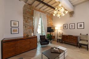 Donati Luxury Tower Suites