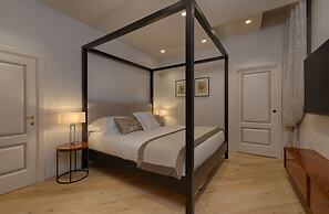 Donati Luxury Tower Suites