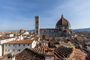 Donati Luxury Tower Suites