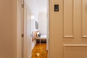 Home Out Rooms & Apartments