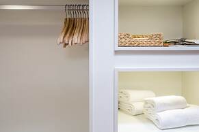 Home Out Rooms & Apartments