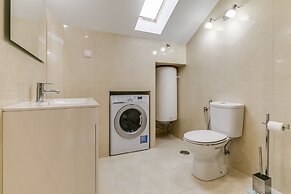 Home Out Rooms & Apartments