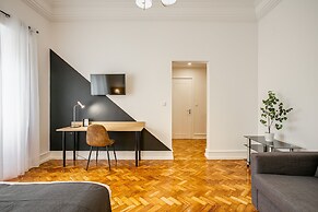 Home Out Rooms & Apartments