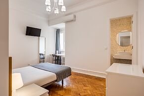 Home Out Rooms & Apartments