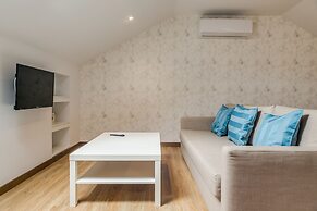 Home Out Rooms & Apartments