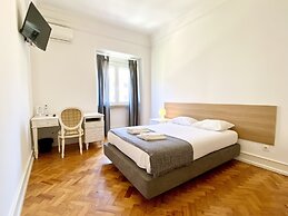 Home Out Rooms & Apartments