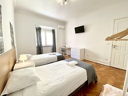 Home Out Rooms & Apartments