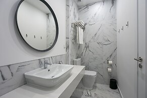 Home Out Rooms & Apartments