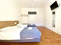 Home Out Rooms & Apartments