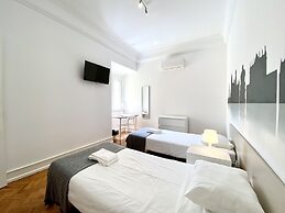 Home Out Rooms & Apartments