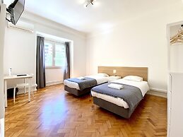 Home Out Rooms & Apartments