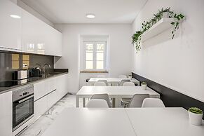 Home Out Rooms & Apartments