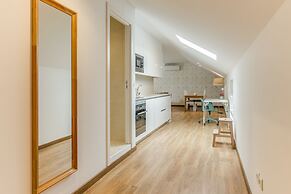 Home Out Rooms & Apartments