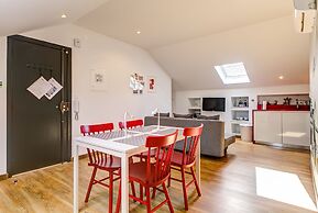 Home Out Rooms & Apartments