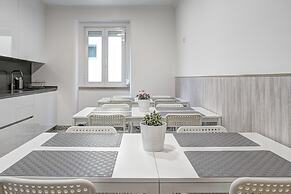 Home Out Rooms & Apartments