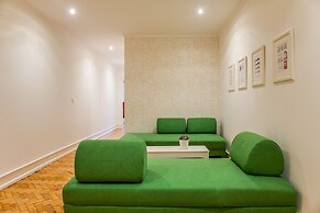 Home Out Rooms & Apartments