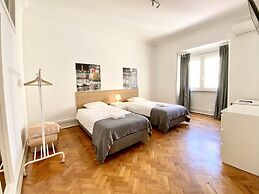 Home Out Rooms & Apartments