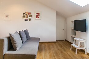 Home Out Rooms & Apartments