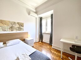 Home Out Rooms & Apartments