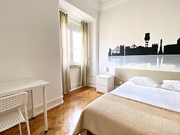 Home Out Rooms & Apartments