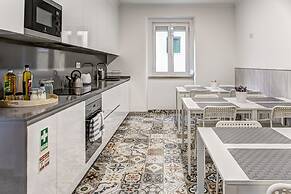 Home Out Rooms & Apartments