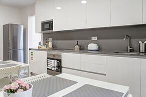 Home Out Rooms & Apartments