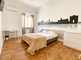 Home Out Rooms & Apartments