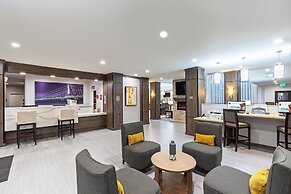 Staybridge Suites IAH Airport East by IHG