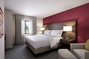 Staybridge Suites IAH Airport East by IHG