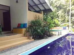 Randoni Villa