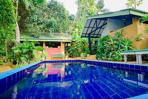 Randoni Villa