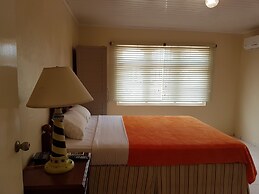 Maria Mulata Apartments