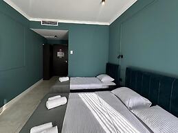 Route Hotel