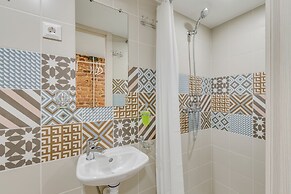 Sokroma Jules Verne Aparts