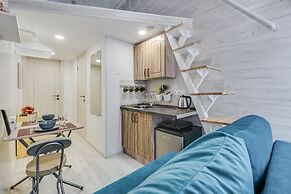 Sokroma Jules Verne Aparts