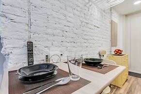 Sokroma Jules Verne Aparts