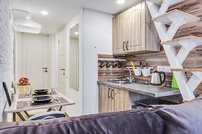 Sokroma Jules Verne Aparts