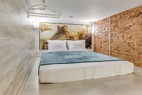 Sokroma Jules Verne Aparts